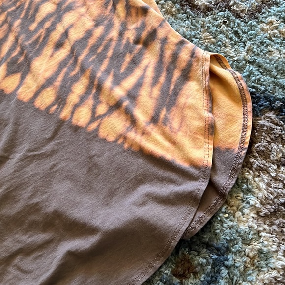 Size large top by Follow me apparel - Picture 5 of 5